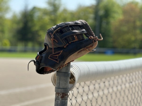 Easton Professional Collection Slowpitch Softball Glove